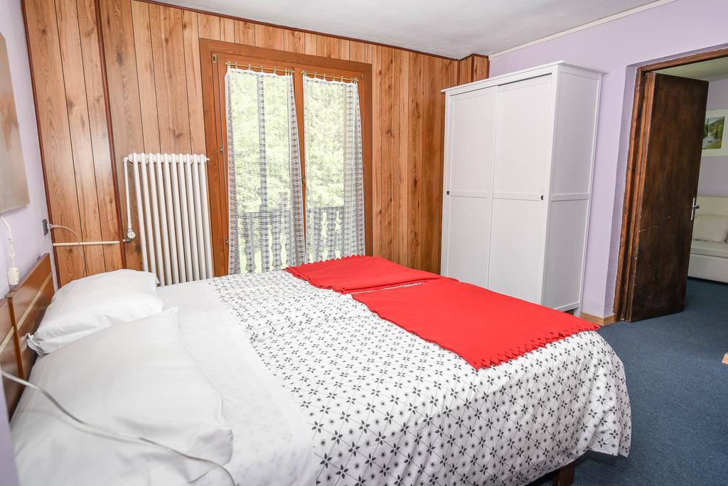 Hotel Genzianella Champoluc Bagian luar foto