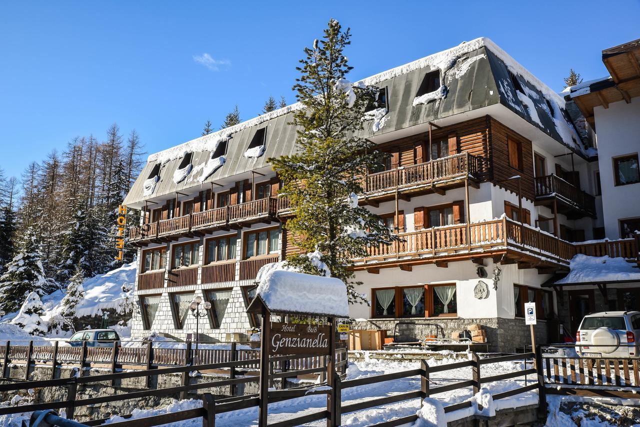 Hotel Genzianella Champoluc Bagian luar foto